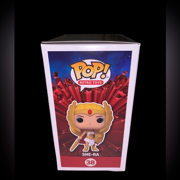 Exclu Glow in the Dark Specialty Series Masters of the Universe She-Ra Funko Pop - Picture 3 of 8